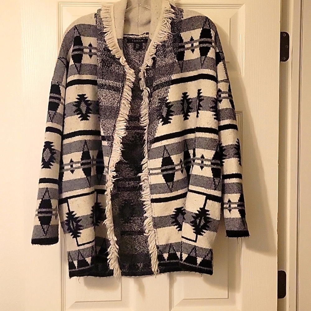 Tahari, M, Black & White & Grey